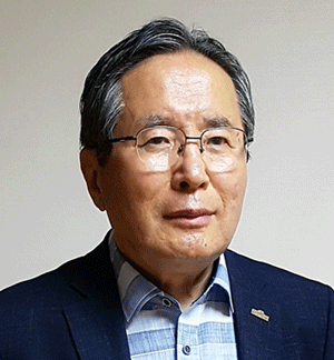 김 용 식 논설위원